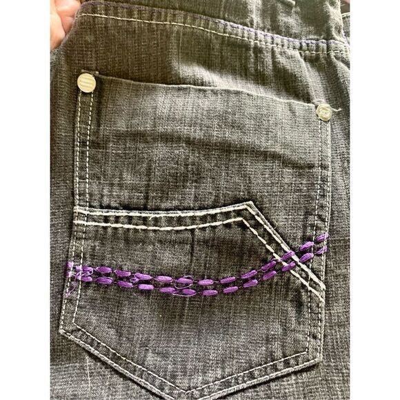 Evolution in Design Men’s Shorts - Picture 3 of 8